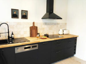 Areha - Entreprise Generale de Batiment - Realisations - installation de cuisine avec hotte